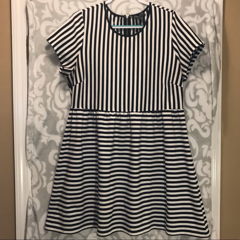 Forever 21 striped skater dress 3X